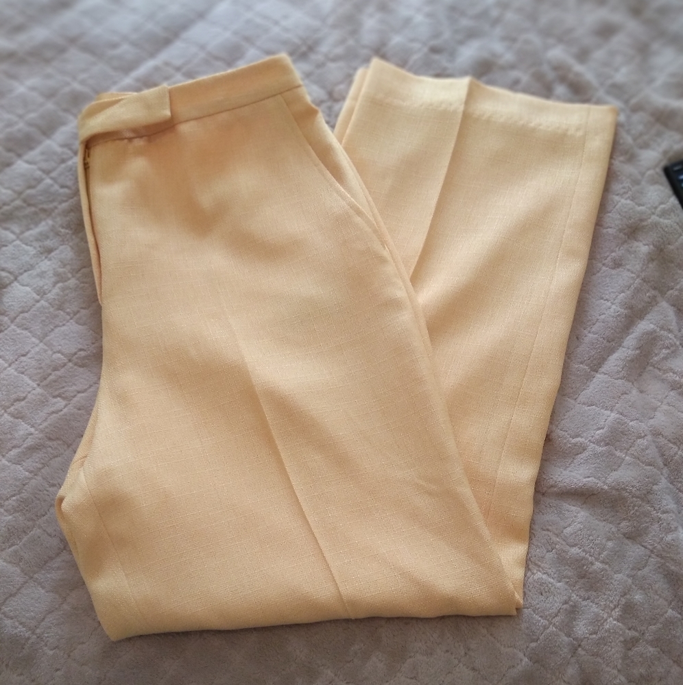 Judith Hart yellow size 12 pleated pants